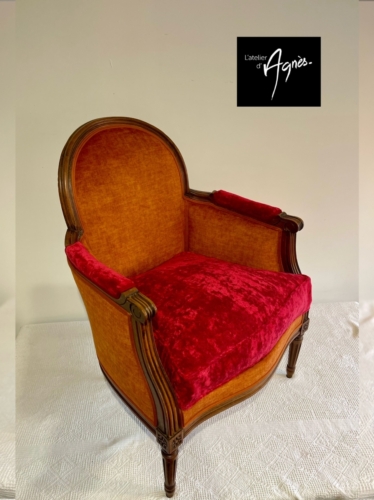 Rénovation fauteuil crapaud bordeaux