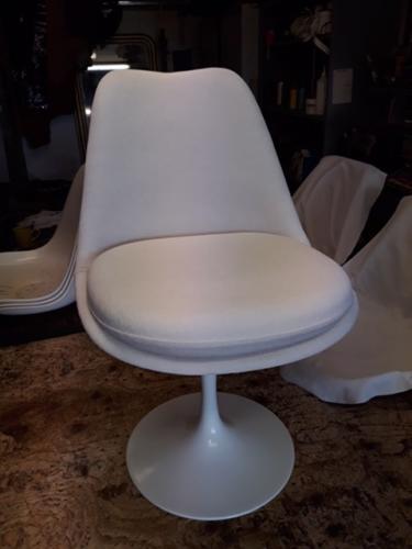 Restauration de chaises Tulip Knoll